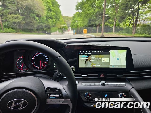 Hyundai AVANTE 2021 — photo 17