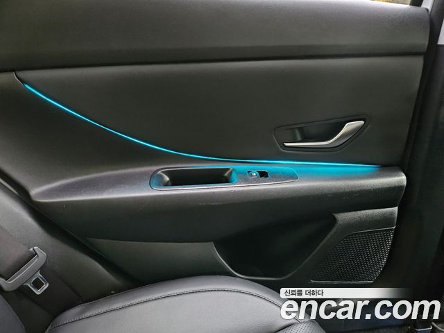Hyundai AVANTE 2021 — photo 19