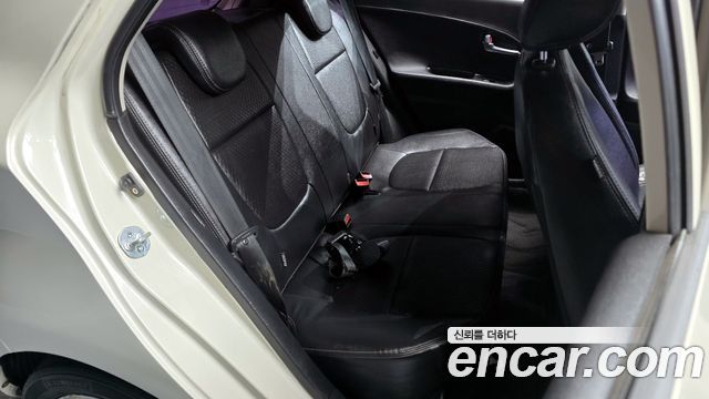 Kia morning 2012 — photo 17
