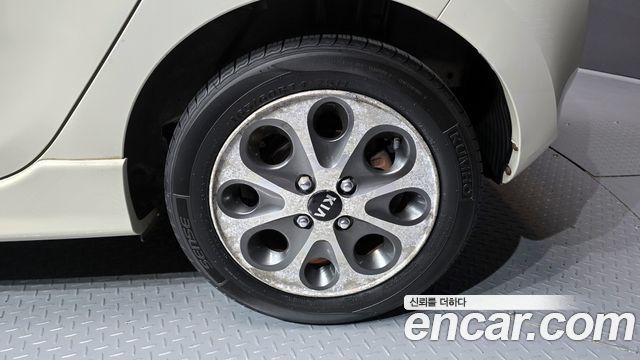 Kia morning 2012 — photo 7