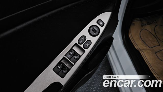 Hyundai Accent 2016 — photo 19
