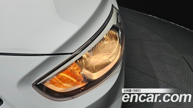 Hyundai Accent 2016 — photo 8