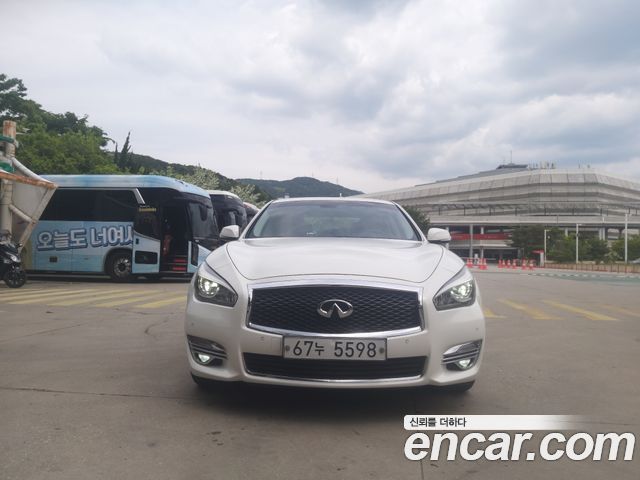 Infiniti Q70 2015 — photo 3