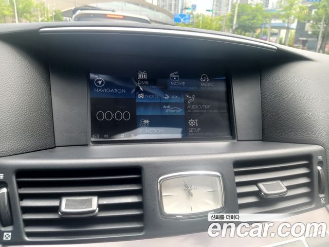 Infiniti Q70 2015 — photo 15