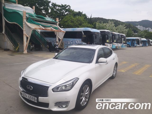 Infiniti Q70 2015 — photo 16