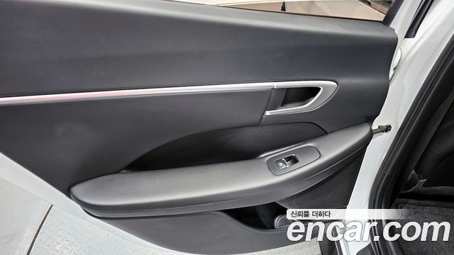 Hyundai Sonata 2022 — photo 15