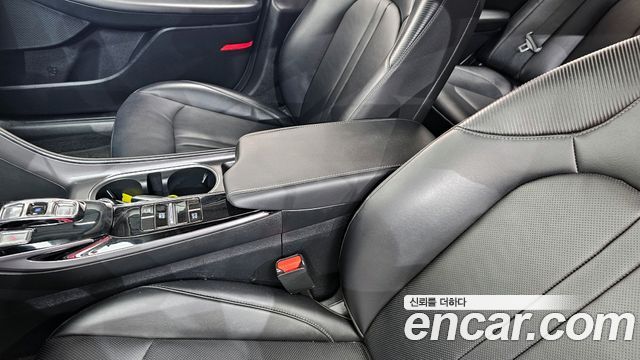 Hyundai Sonata 2022 — photo 31