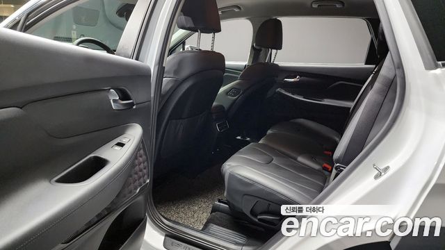 Hyundai Santafe 2022 — photo 12