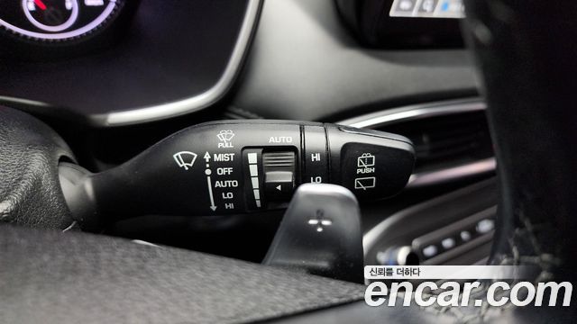 Hyundai Santafe 2022 — photo 17