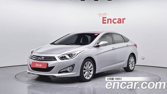 Hyundai i40 2012 — photo 1