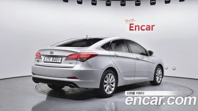 Hyundai i40 2012 — photo 2