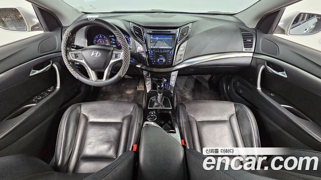 Hyundai i40 2012 — photo 7
