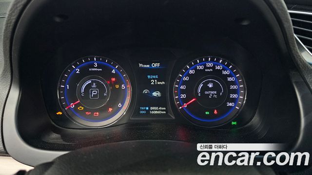 Hyundai i40 2012 — photo 8
