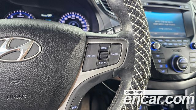 Hyundai i40 2012 — photo 16