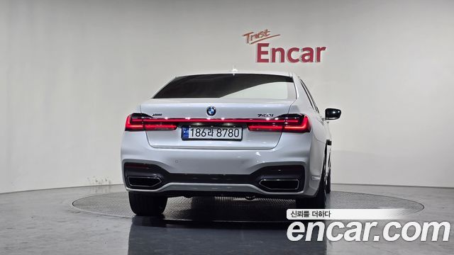 BMW 7-Series 2020 — photo 4