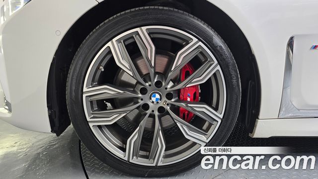 BMW 7-Series 2020 — photo 5