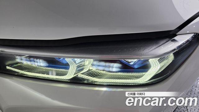 BMW 7-Series 2020 — photo 8