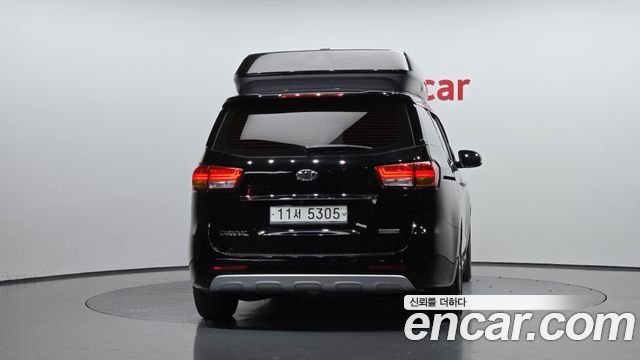 Kia Canival 2016 — photo 4