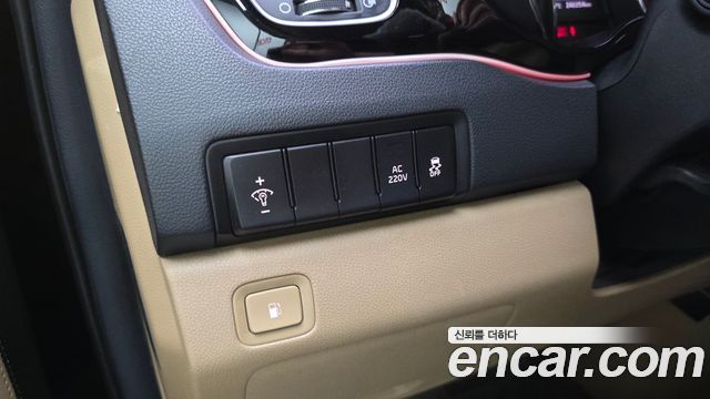 Kia Canival 2016 — photo 16