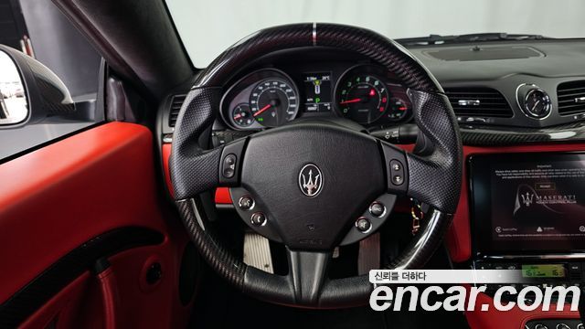 Maserati GranTurismo 2019 — photo 19