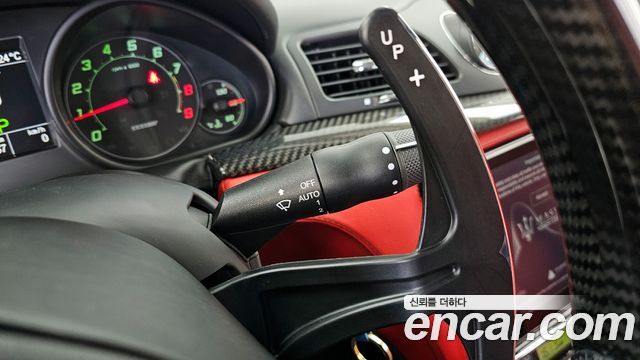 Maserati GranTurismo 2019 — photo 27