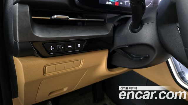 Kia Canival 2023 — photo 15