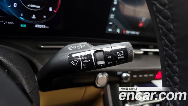 Kia Canival 2023 — photo 16