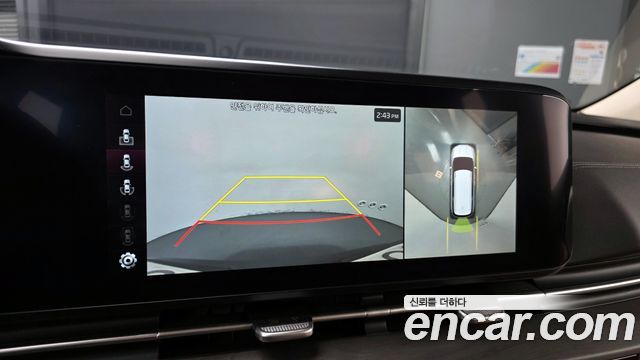 Kia Canival 2023 — photo 17