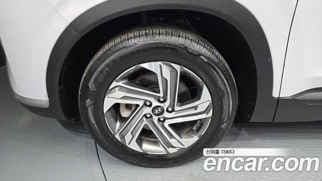 Hyundai Santafe 2023 — photo 5