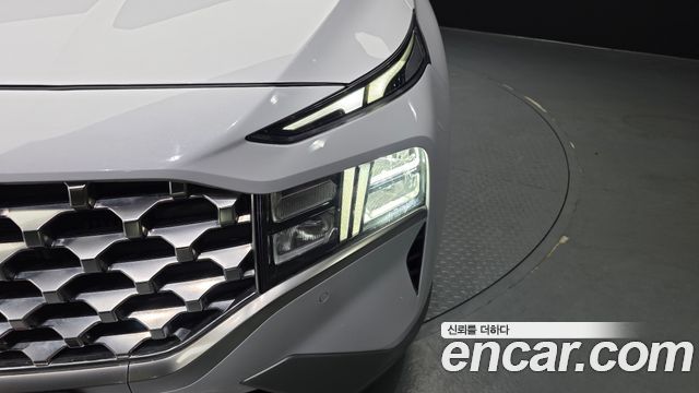 Hyundai Santafe 2023 — photo 8