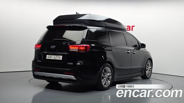 Kia Canival 2017 — photo 2