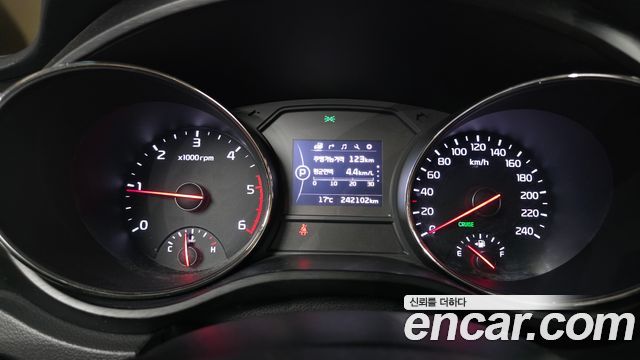 Kia Canival 2017 — photo 8