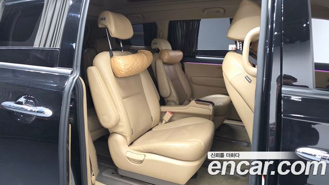 Kia Canival 2017 — photo 12