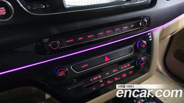 Kia Canival 2017 — photo 16