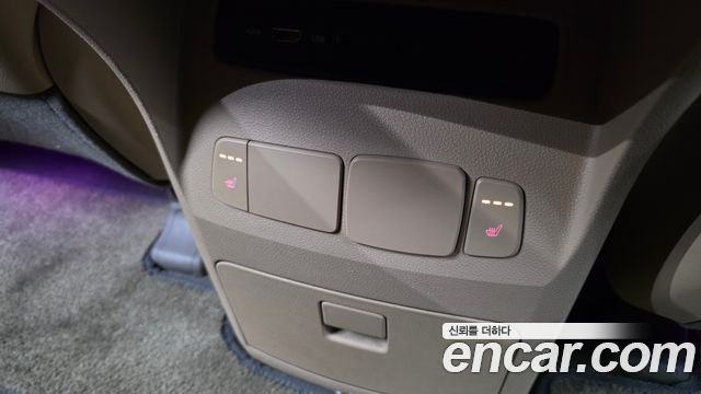 Kia Canival 2017 — photo 19