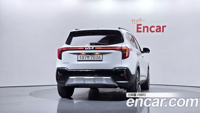 Kia Seltos 2023 — photo 4