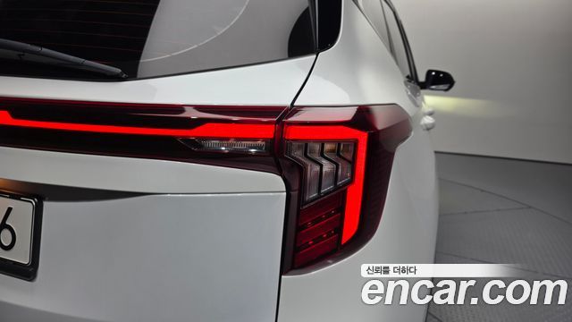 Kia Seltos 2023 — photo 9