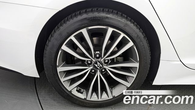 Kia Stinger 2018 — photo 5