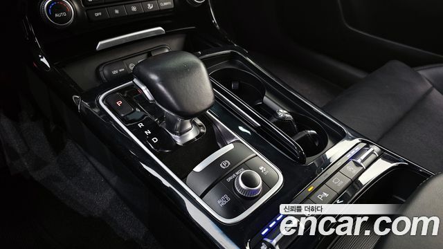 Kia Stinger 2018 — photo 9