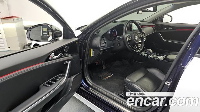 Kia Stinger 2018 — photo 10