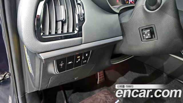 Kia Stinger 2018 — photo 16