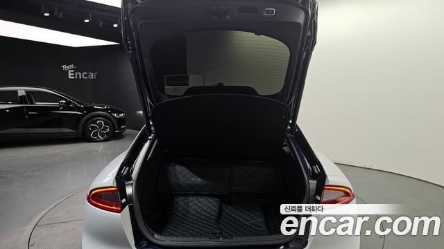 Kia Stinger 2018 — photo 20