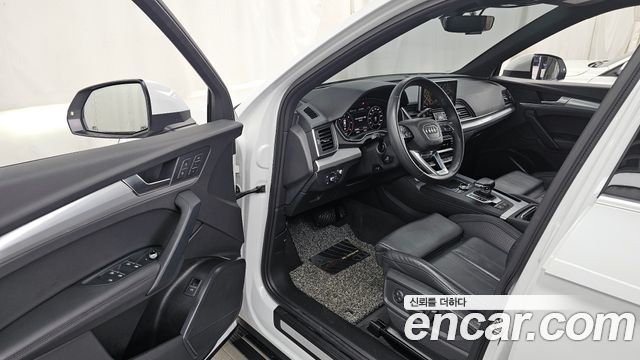 Audi Q5 2020 — photo 13