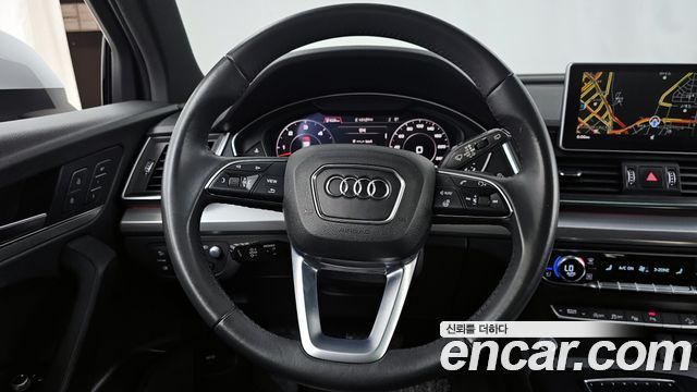 Audi Q5 2020 — photo 19