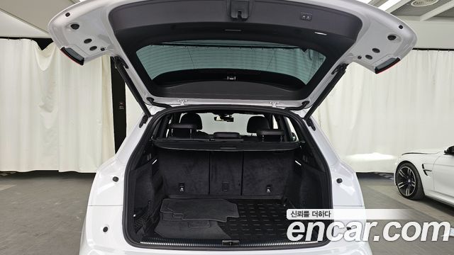 Audi Q5 2020 — photo 26
