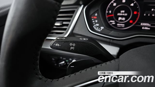 Audi Q5 2020 — photo 34