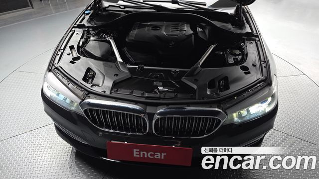 BMW 5-Series 2020 — photo 6