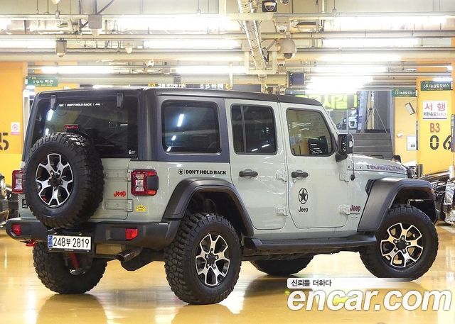 Jeep Wrangler 2023 — photo 2