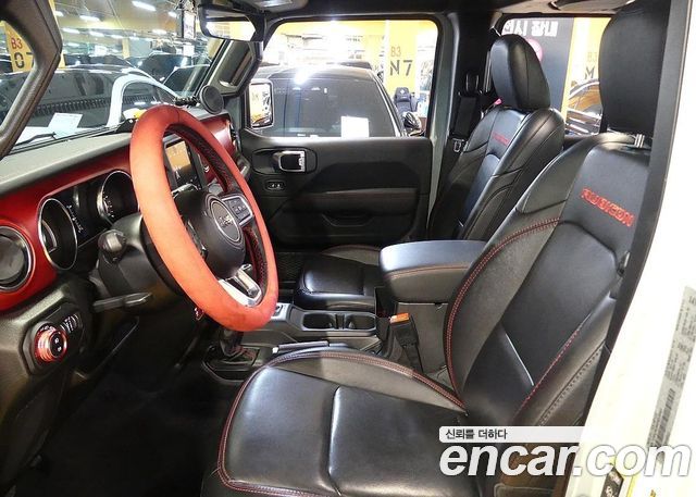 Jeep Wrangler 2023 — photo 10