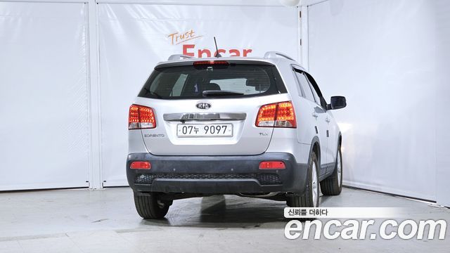 Kia Sorento 2010 — photo 4